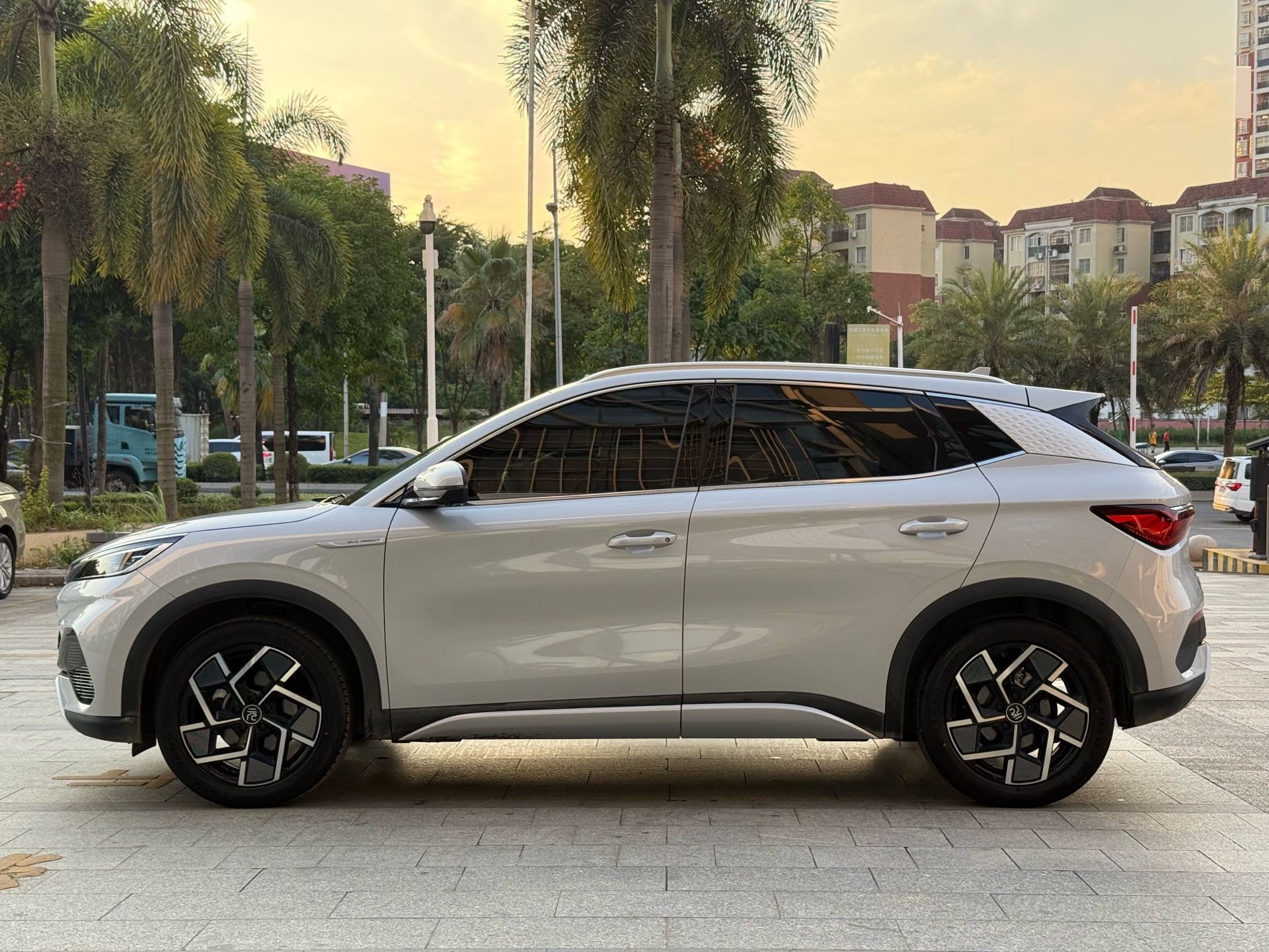 BYD Yuan Plus 2023 #2 BYD Yuan Plus 2023 изображение автомобиля #2