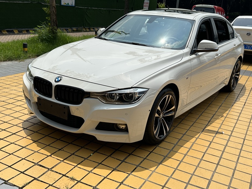 BMW 3 Series 2019 BMW 3 Series 2019 car image