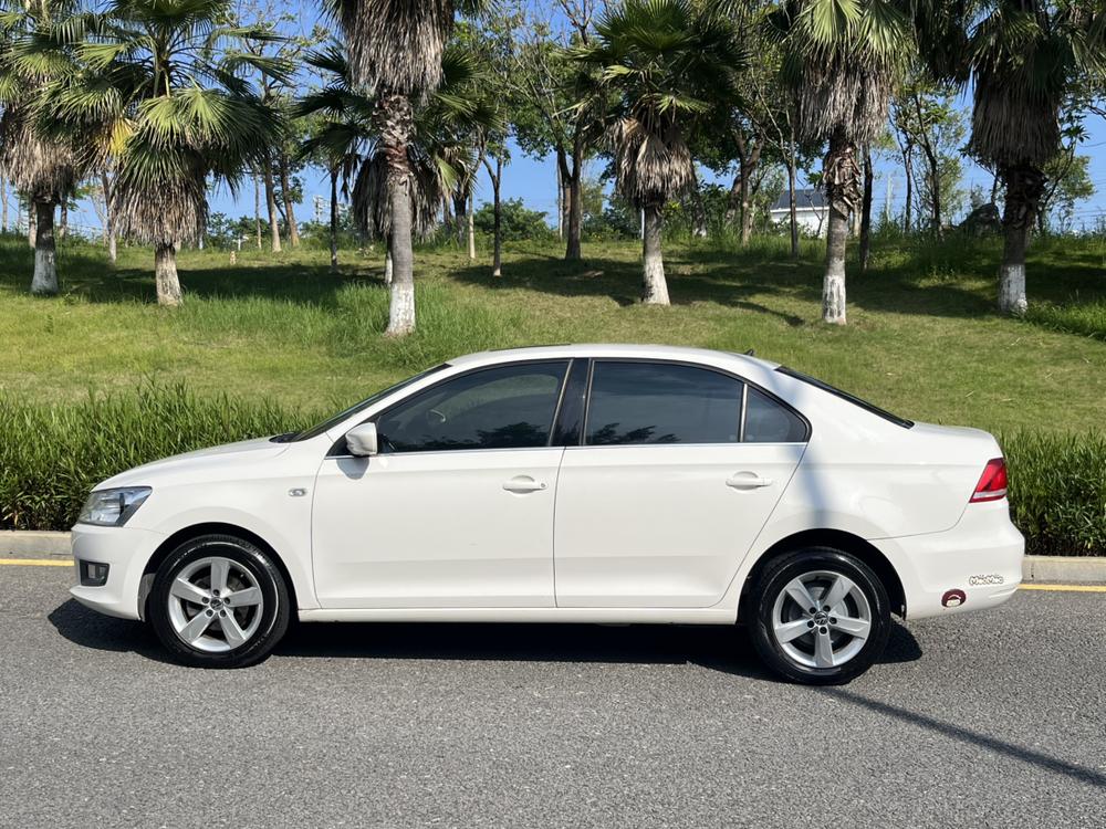 Volkswagen Santana 2013 #3 Volkswagen Santana 2013 car image #3