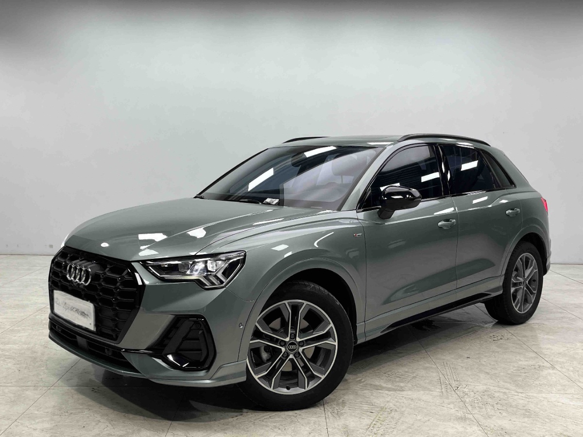 Audi Q3 2023 car image 