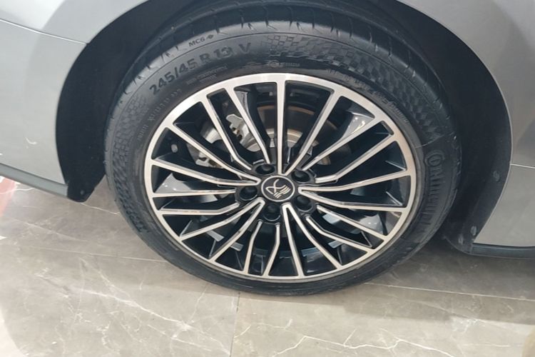 BYD Han 2023 car image #10