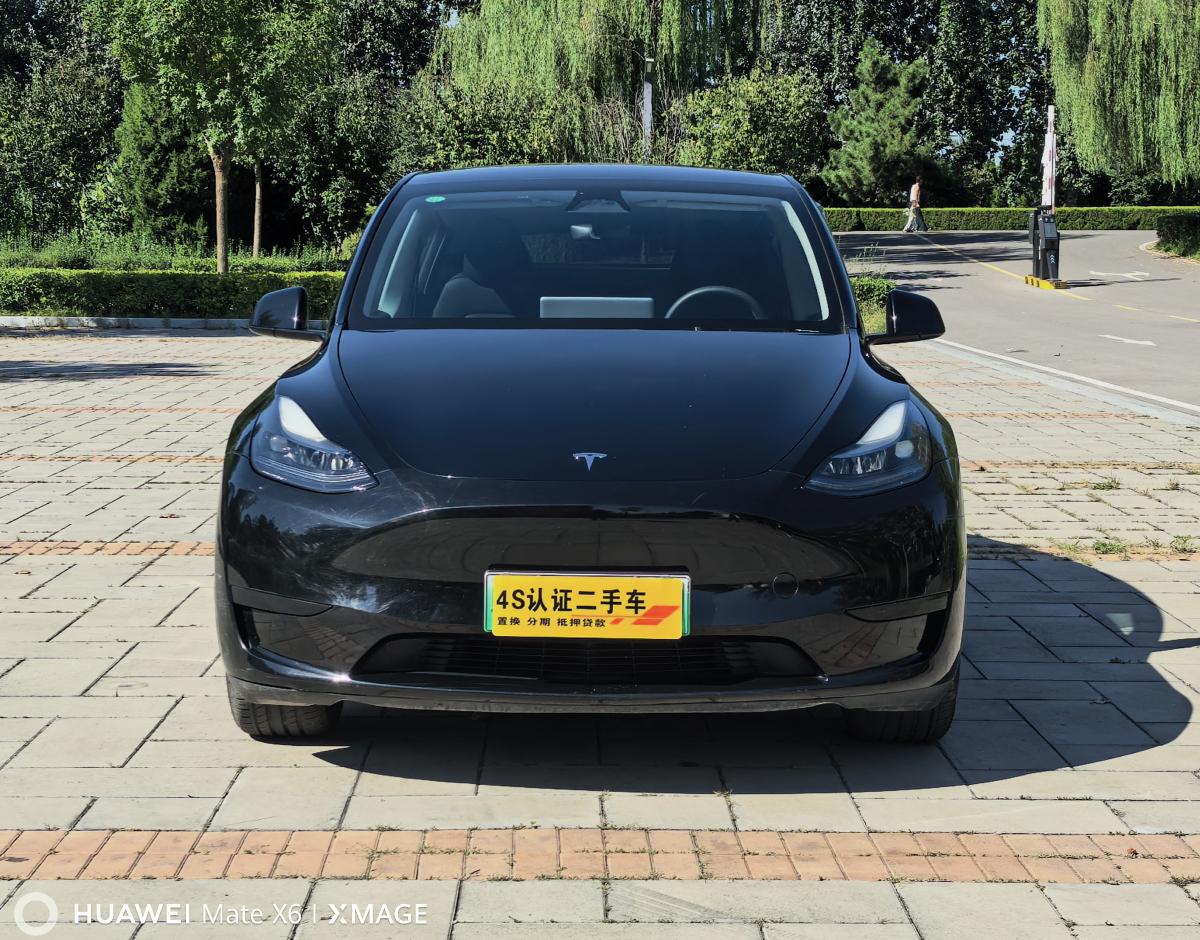 Tesla Model Y 2024 car image #2