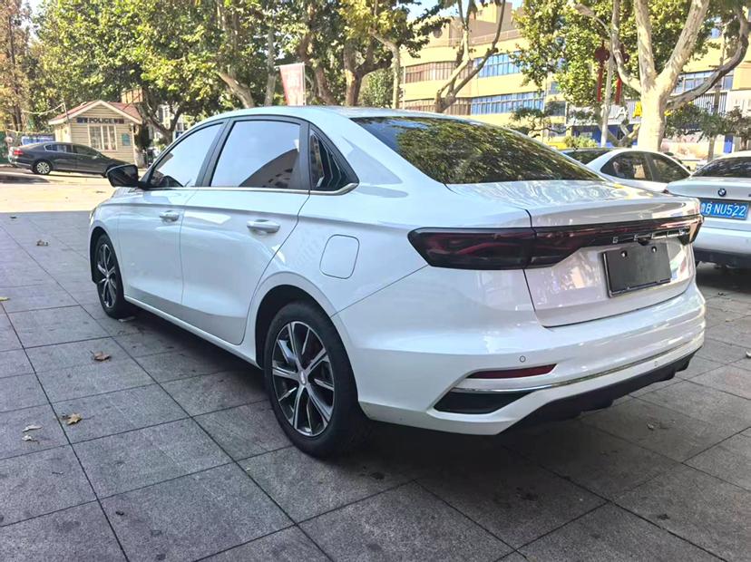 GEELY Emgrand 2022 #4 GEELY Emgrand 2022 car image #4