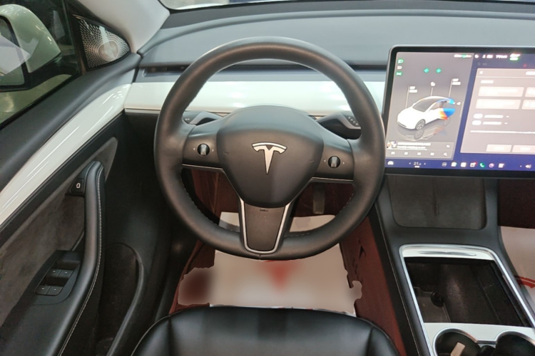 Tesla Model Y 2024 #11 Tesla Model Y 2024 car image #11