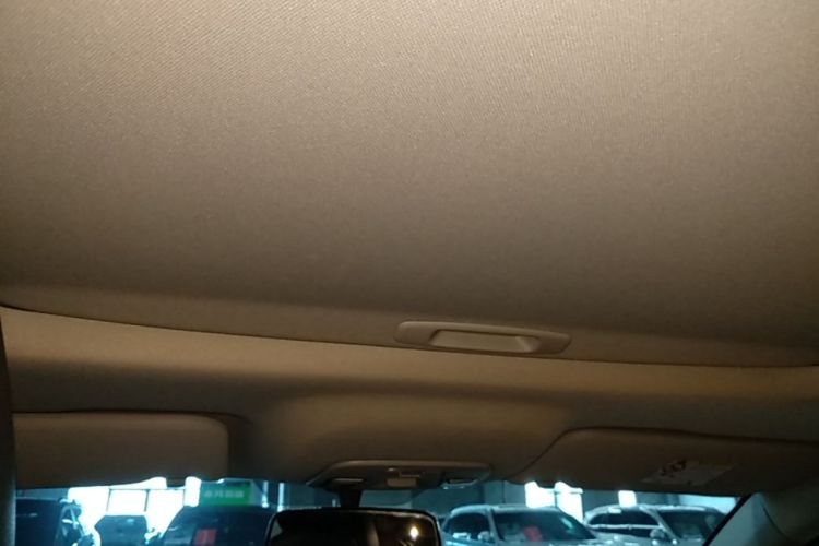 GEELY Coolray 2022 car image #18