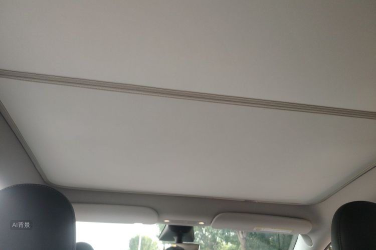 Tesla Model Y 2023 car image #20