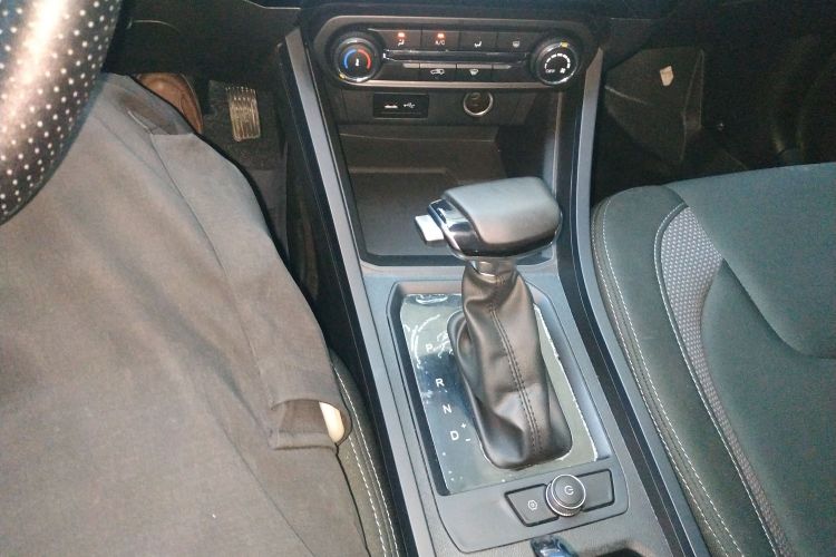 Chery Tiggo 3x 2025 immagine di auto #14