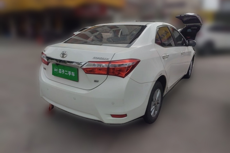 Toyota Corolla 2015 immagine di auto #5