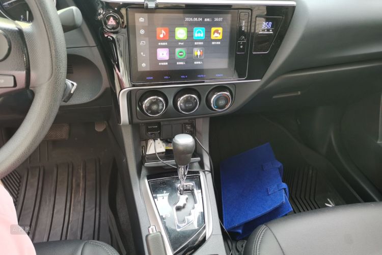 Toyota Corolla 2017 car image #16