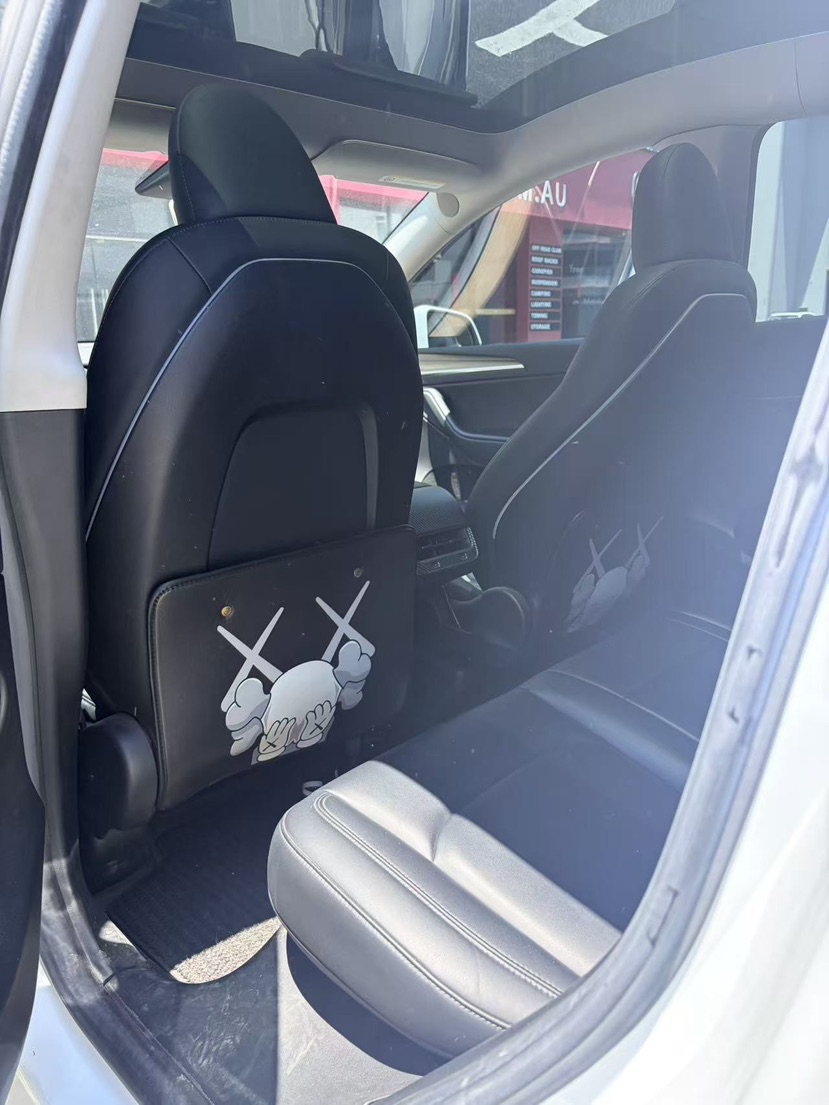 Tesla Model Y 2022 car image #3