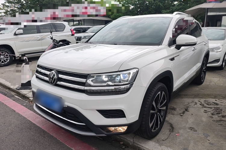 Volkswagen Tharu 2022 car image #2