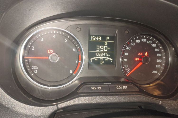 Volkswagen Polo 2016 car image #14