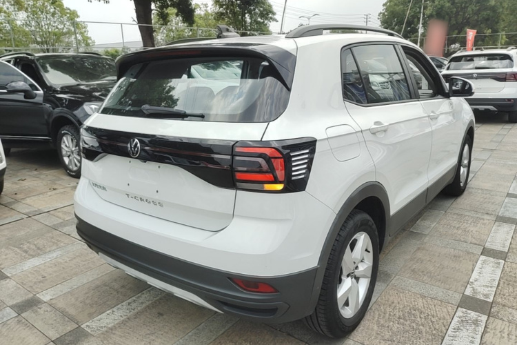 Volkswagen T-Cross 2025 #7 Volkswagen T-Cross 2025 car image #7