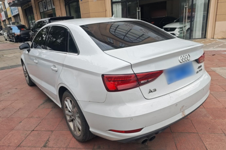 Audi A3 2018 immagine di auto #5
