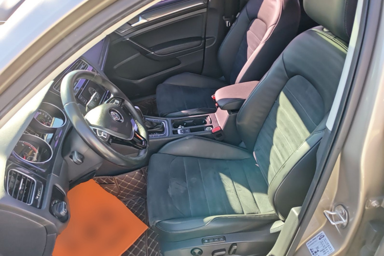 Volkswagen Golf 2018 #15 Volkswagen Golf 2018 صورة سيارة #15