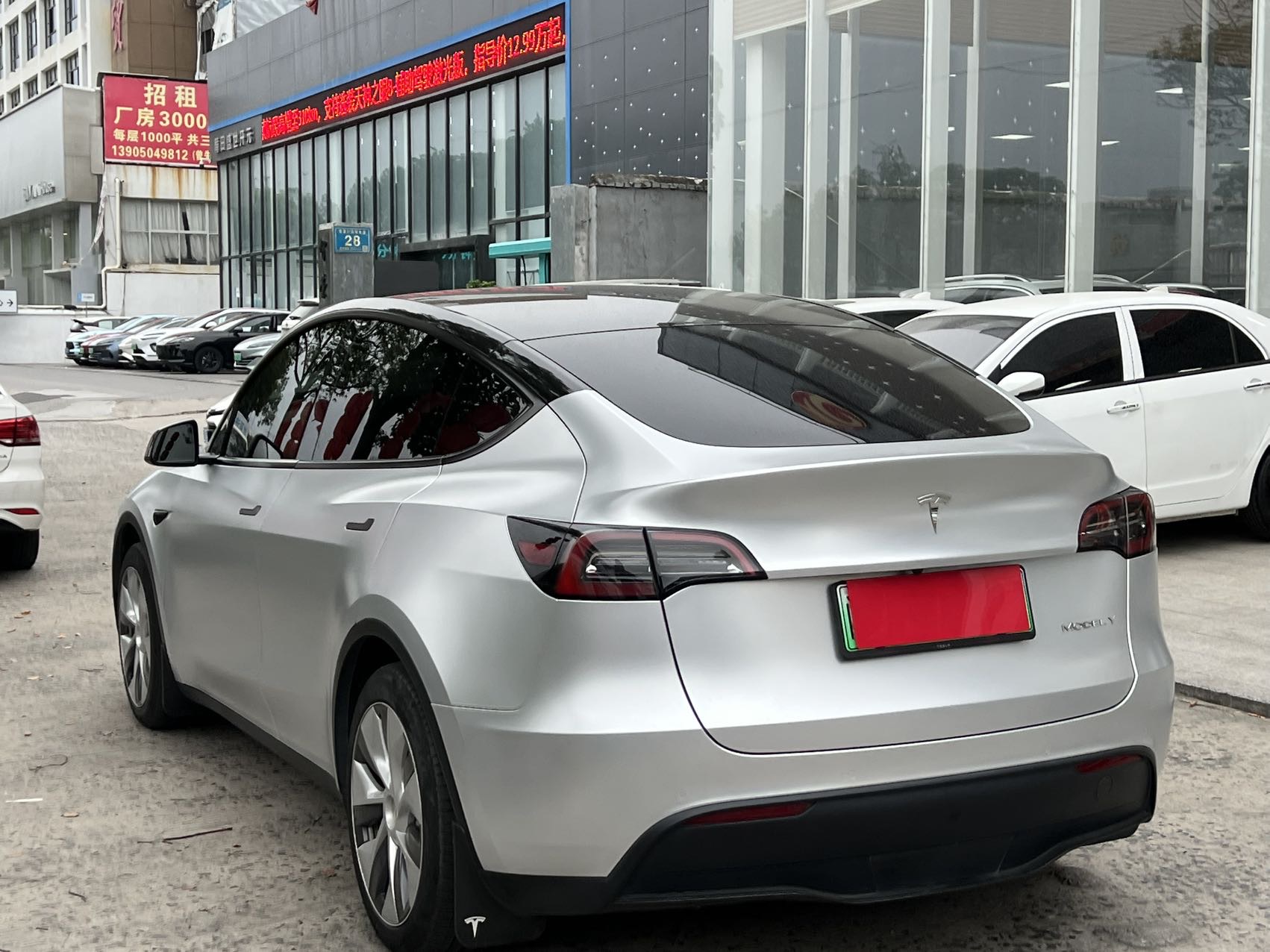Tesla Model Y 2022 #9 Tesla Model Y 2022 car image #9