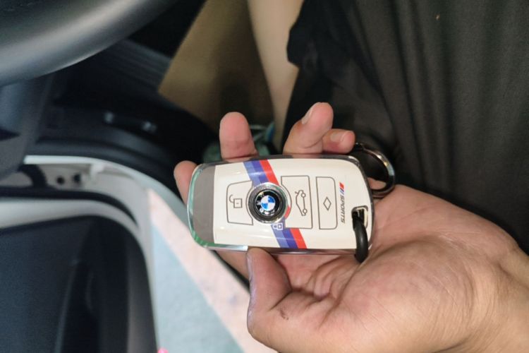 BMW 3 Series 2018 #11 BMW 3 Series 2018 car image #11