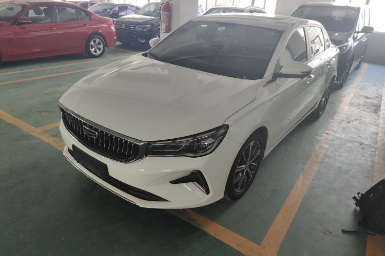 GEELY Emgrand 2022 car image #2