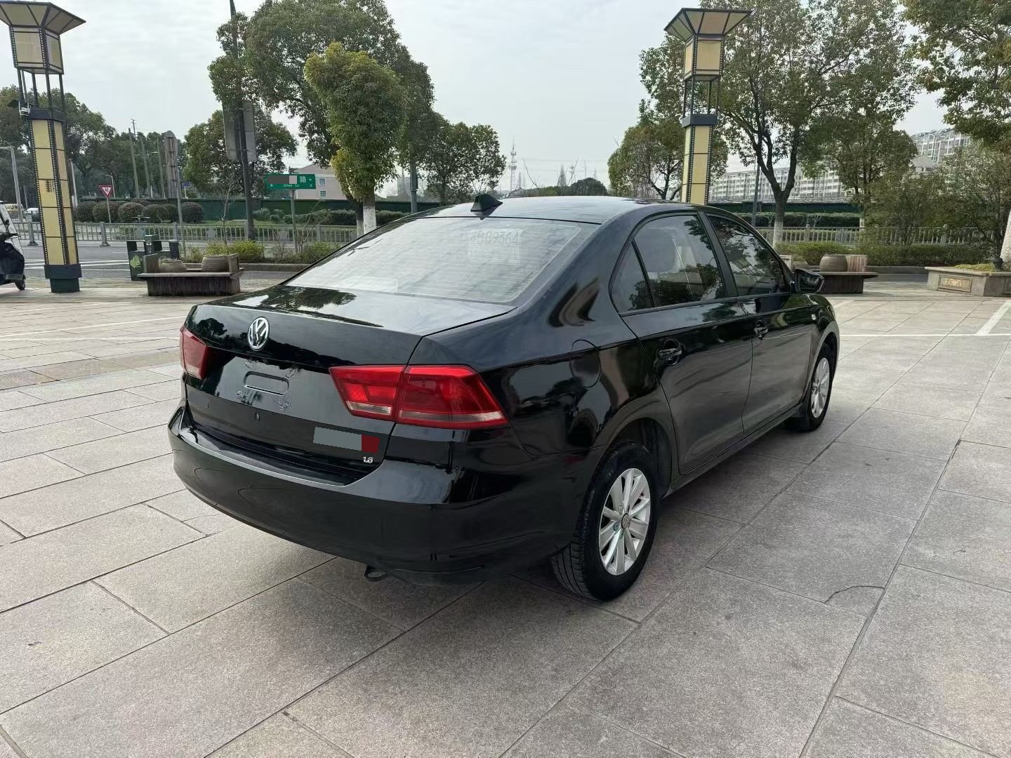 Volkswagen Santana 2013 car image #5