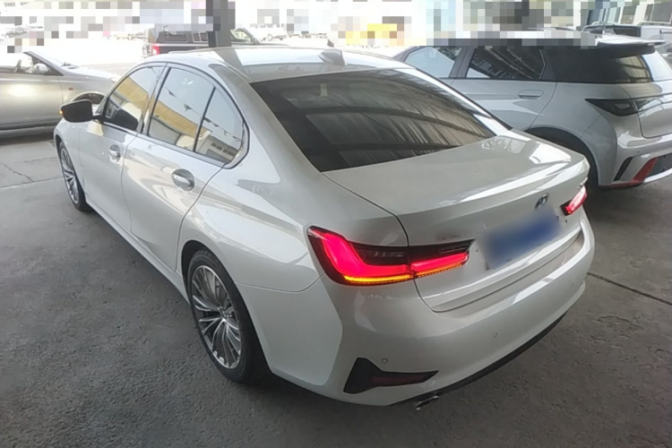 BMW 3 Series 2021 car image #5