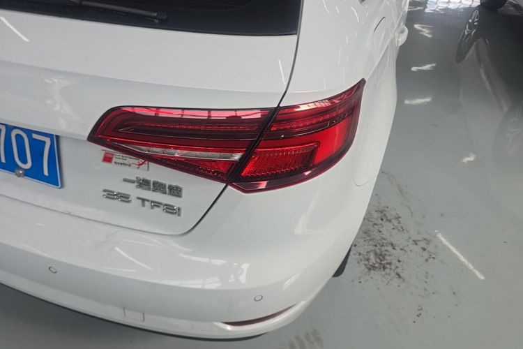 Audi A3 2018 car image #8