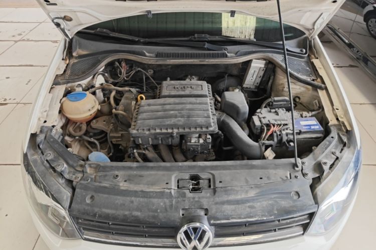 Volkswagen Polo 2016 car image #20