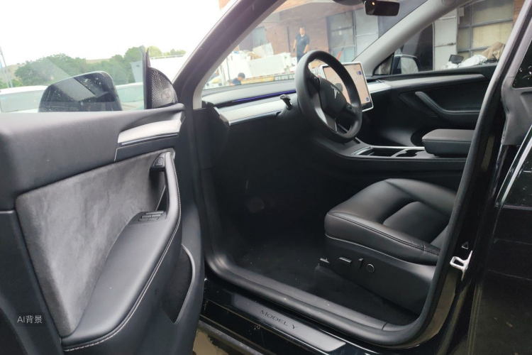 Tesla Model Y 2024 #18 Tesla Model Y 2024 car image #18