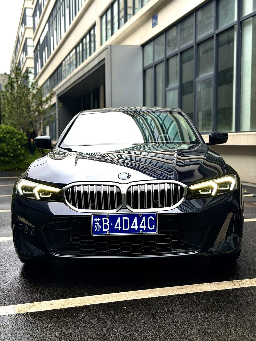 BMW 3 Series 2023 #2 BMW 3 Series 2023 صورة سيارة #2