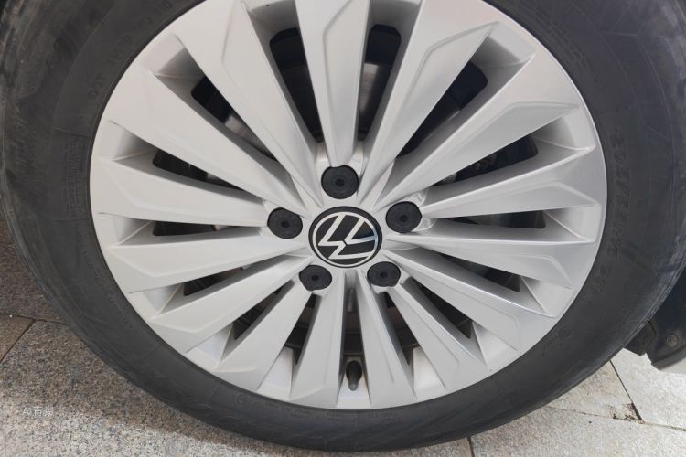 Volkswagen Lavida 2020 car image #9