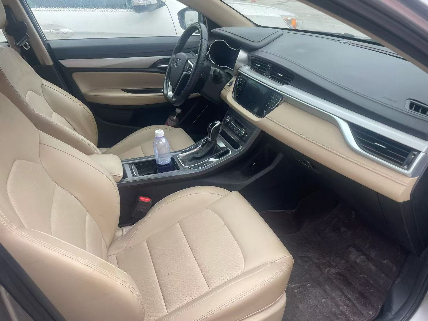 GEELY Emgrand 2019 #5 GEELY Emgrand 2019 car image #5