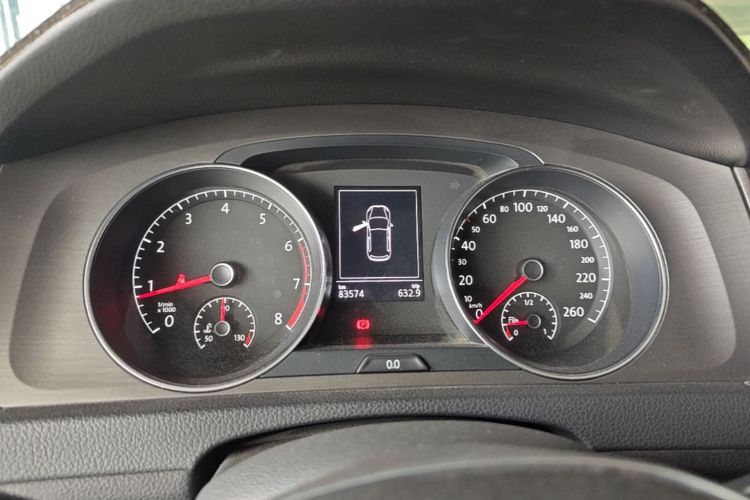 Volkswagen Golf 2016 car image #12