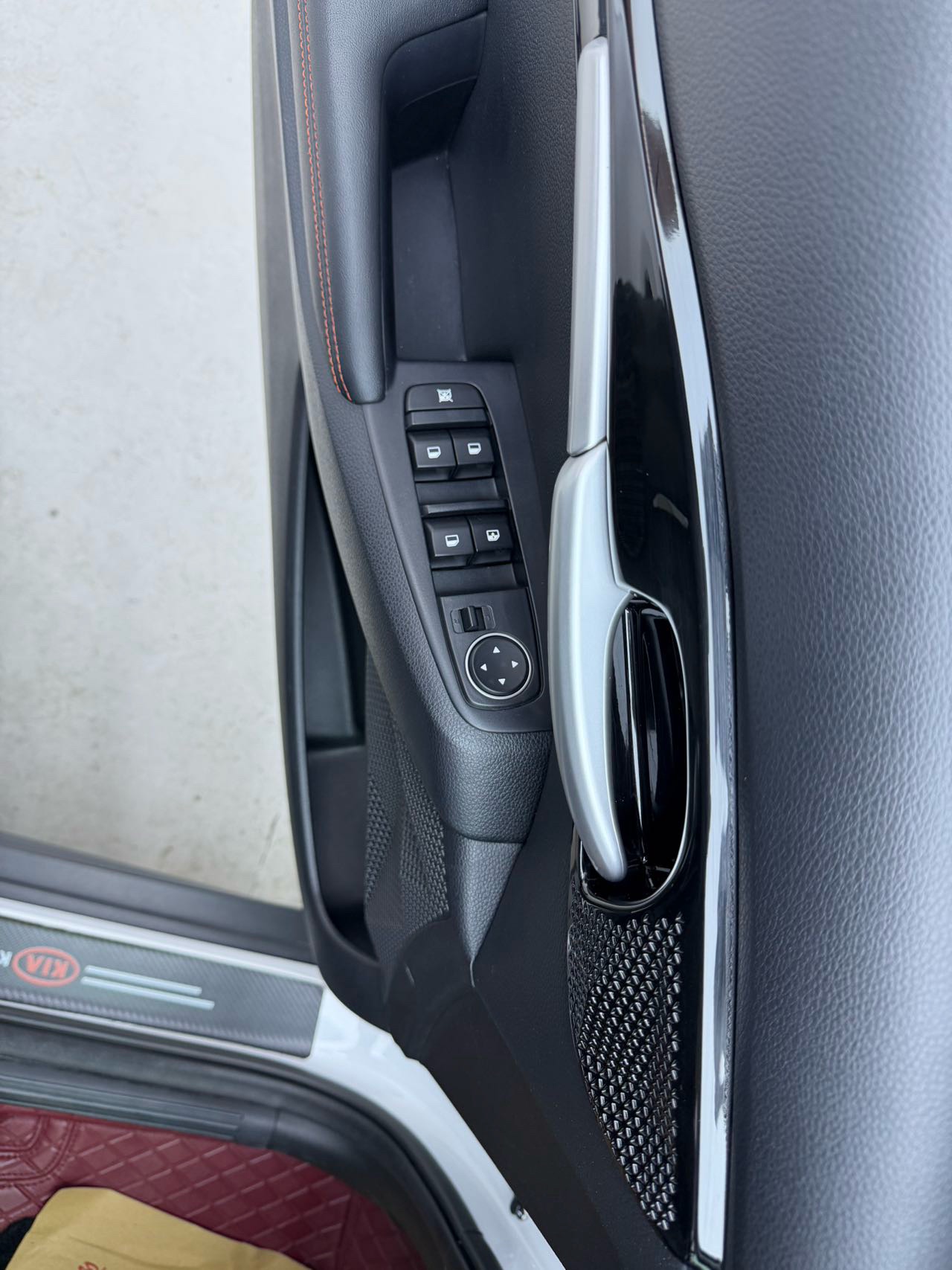 Kia Seltos 2023 car image #4