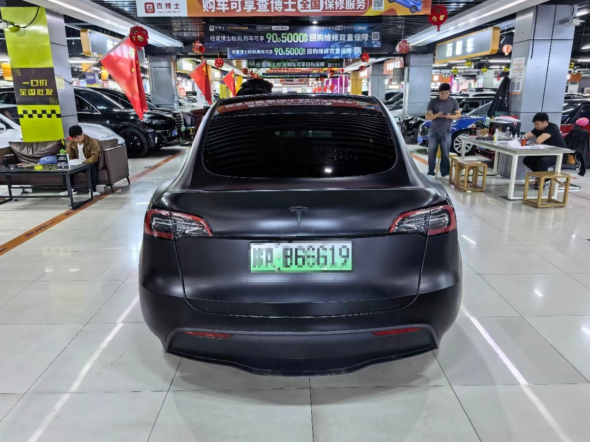 Tesla Model Y 2024 #8 Tesla Model Y 2024 car image #8