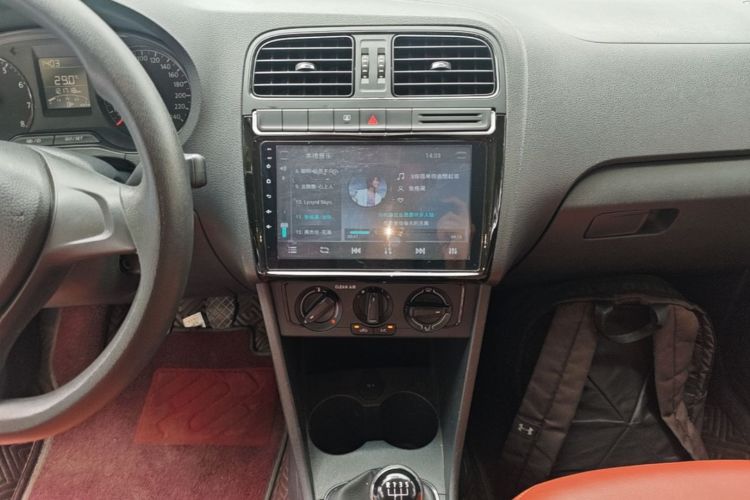 Volkswagen Polo 2017 #13 Volkswagen Polo 2017 car image #13