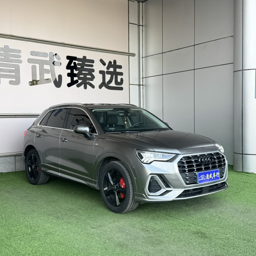 Audi Q3 2021 car image 