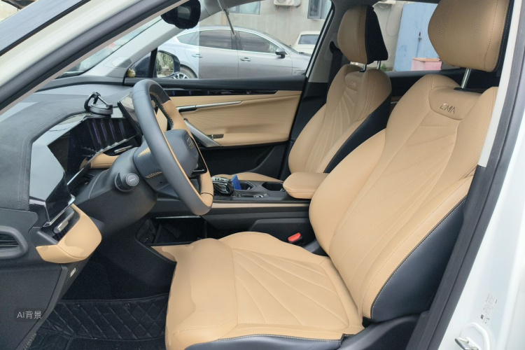 GEELY Boyue L 2023 car image #17