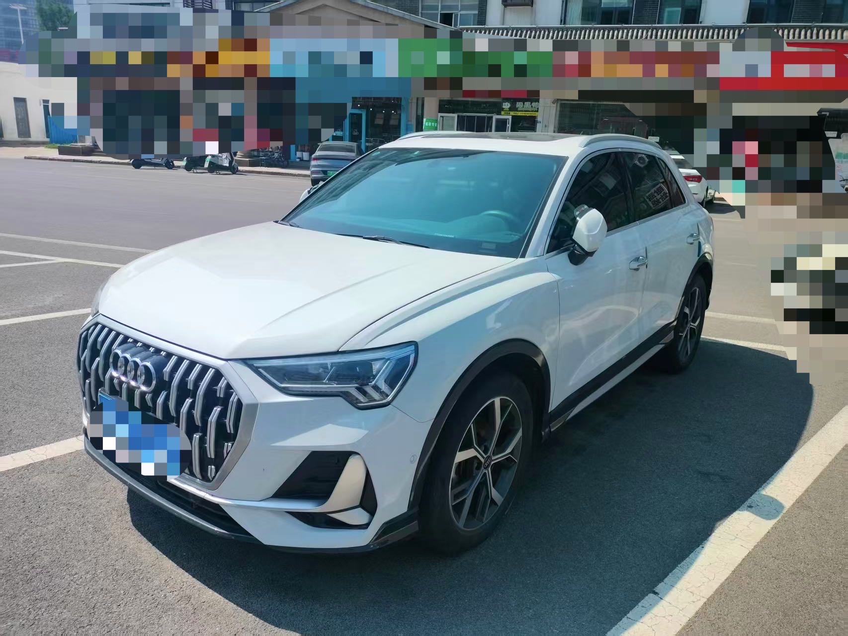 Audi Q3 2023 car image 