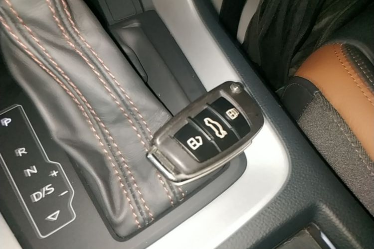 Audi Q3 2019 #9 Audi Q3 2019 car image #9