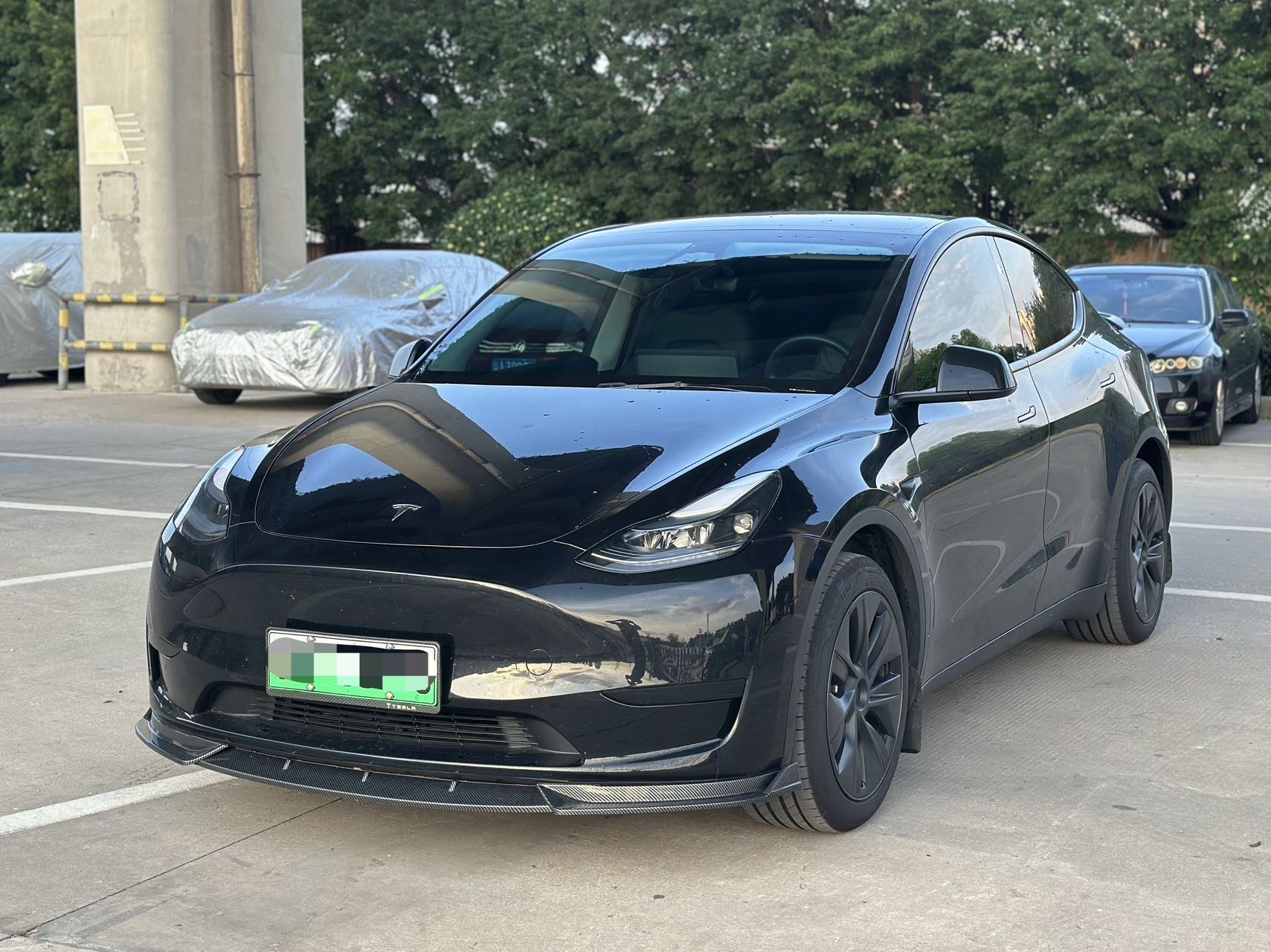 Tesla Model Y 2024 Tesla Model Y 2024 car image