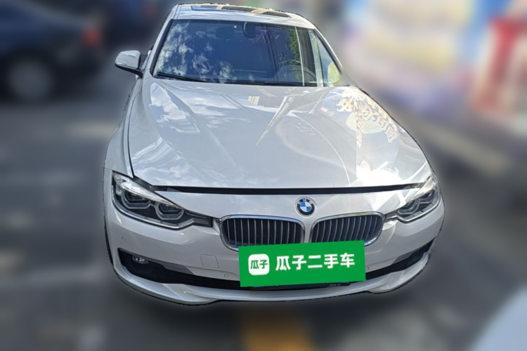 BMW 3 Series 2019 #3 BMW 3 Series 2019 car image #3