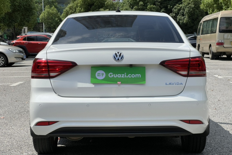 Volkswagen Lavida 2020 car image #13