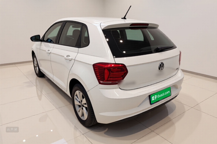 Volkswagen Polo 2023 car image #5