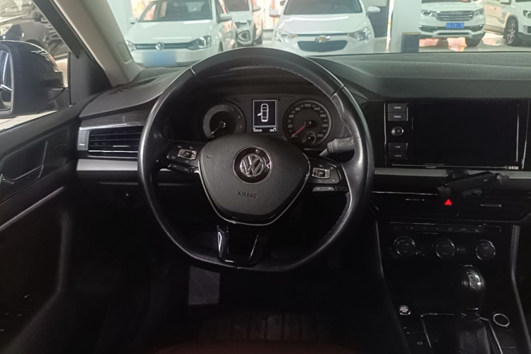 Volkswagen Lavida 2020 car image #11