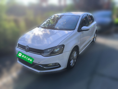 Volkswagen Polo 2015 Volkswagen Polo 2015 car image