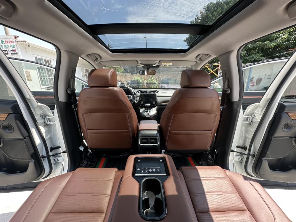 Honda CR-V 2020 car image #9