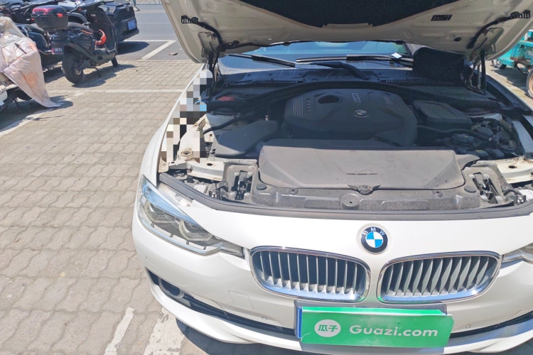 BMW 3 Series 2018 #28 BMW 3 Series 2018 car image #28