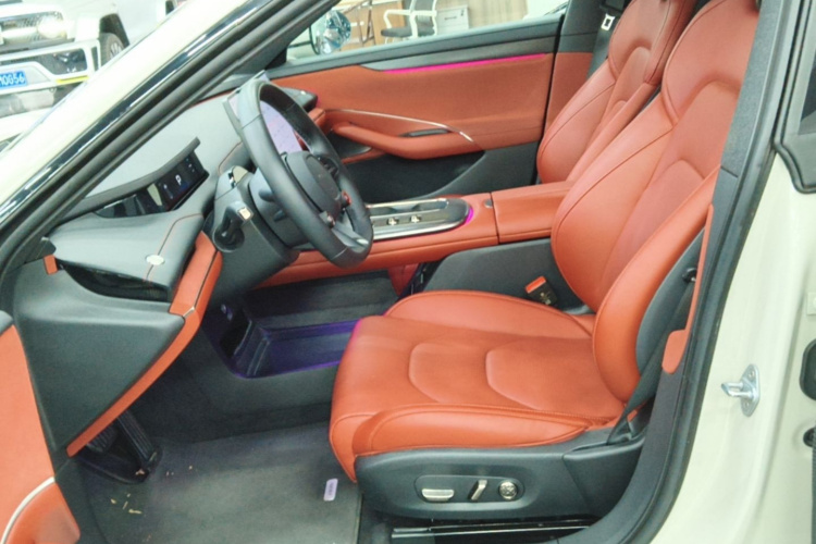 MI SU7 2024 car image #15