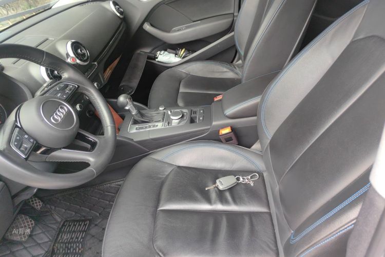 Audi A3 2018 immagine di auto #17