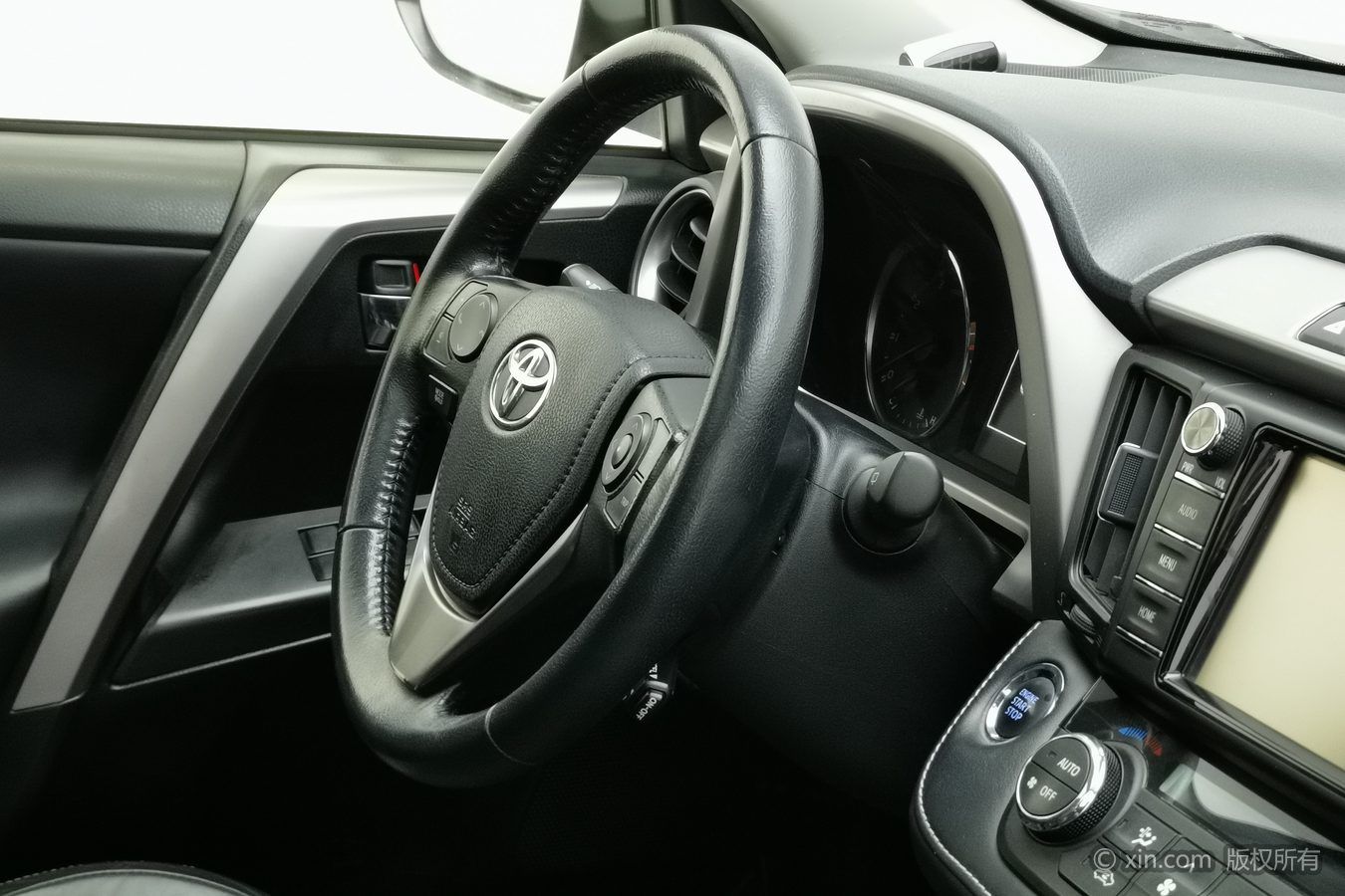 Toyota RAV4 2017 #23 Toyota RAV4 2017 car image #23