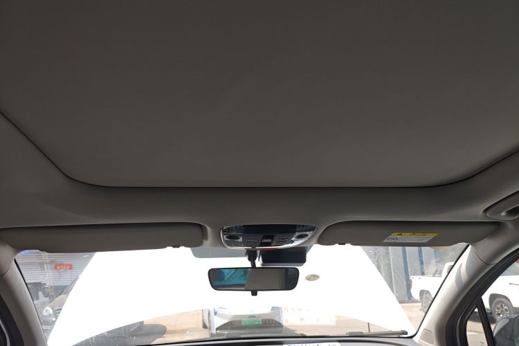 起亚 狮铂拓界 2025 汽车图片 #18